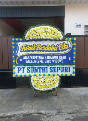 Papan Bunga Duka di Sindutan