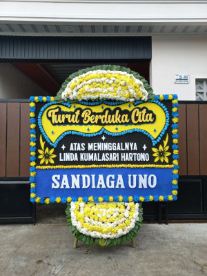 Papan Bunga Duka di Sindutan